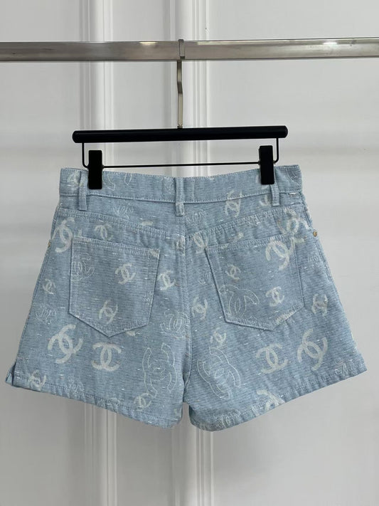 Light jacquard all over print denim shorts