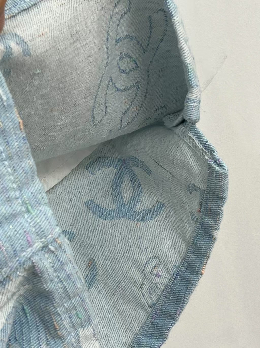 Light jacquard all over print denim shorts