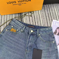 embroidered letter pocket denim shorts