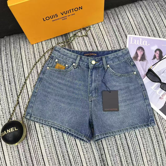 embroidered letter pocket denim shorts