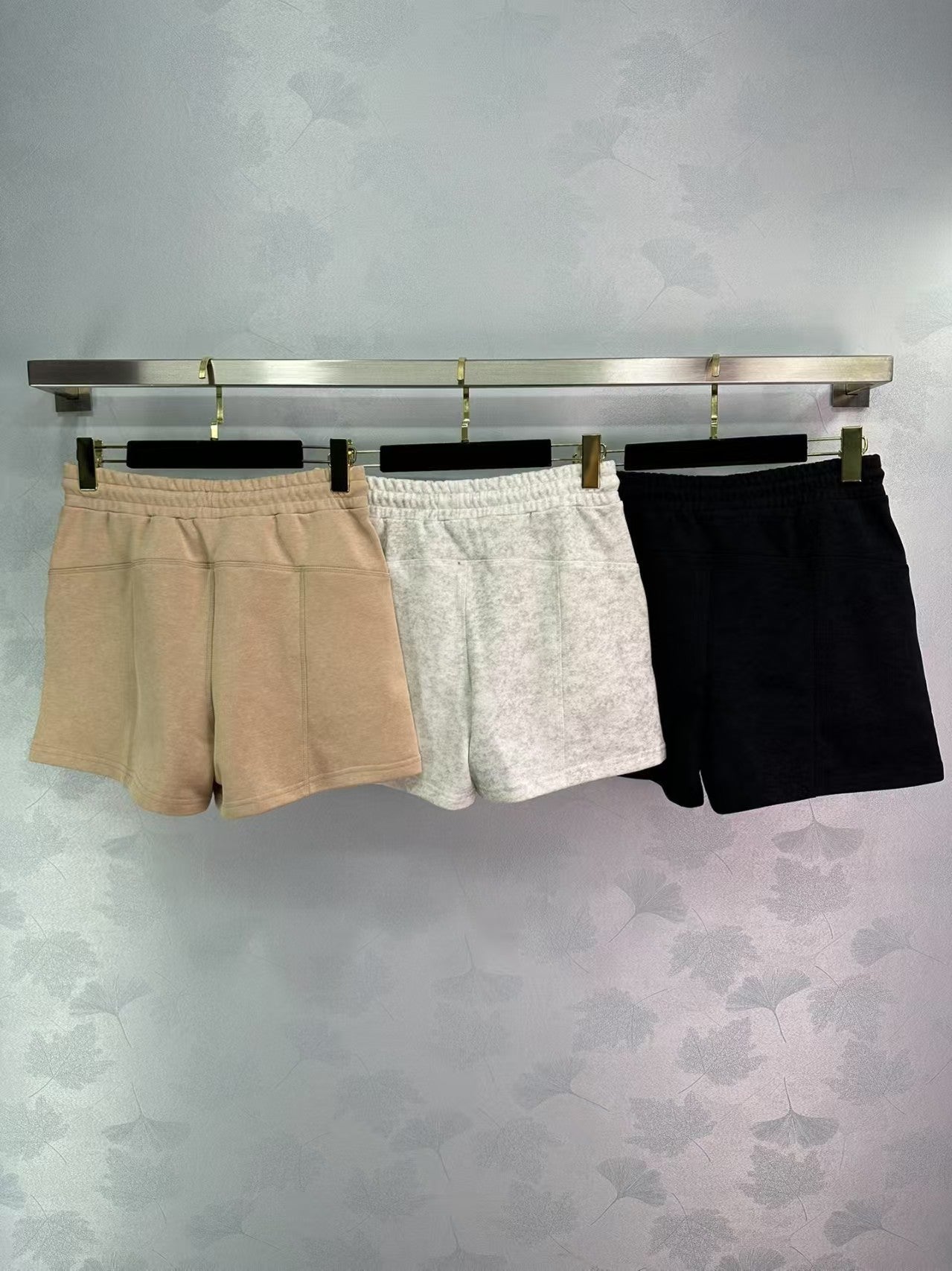 short à logo brodé tricolore