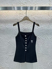Button knitted suspenders