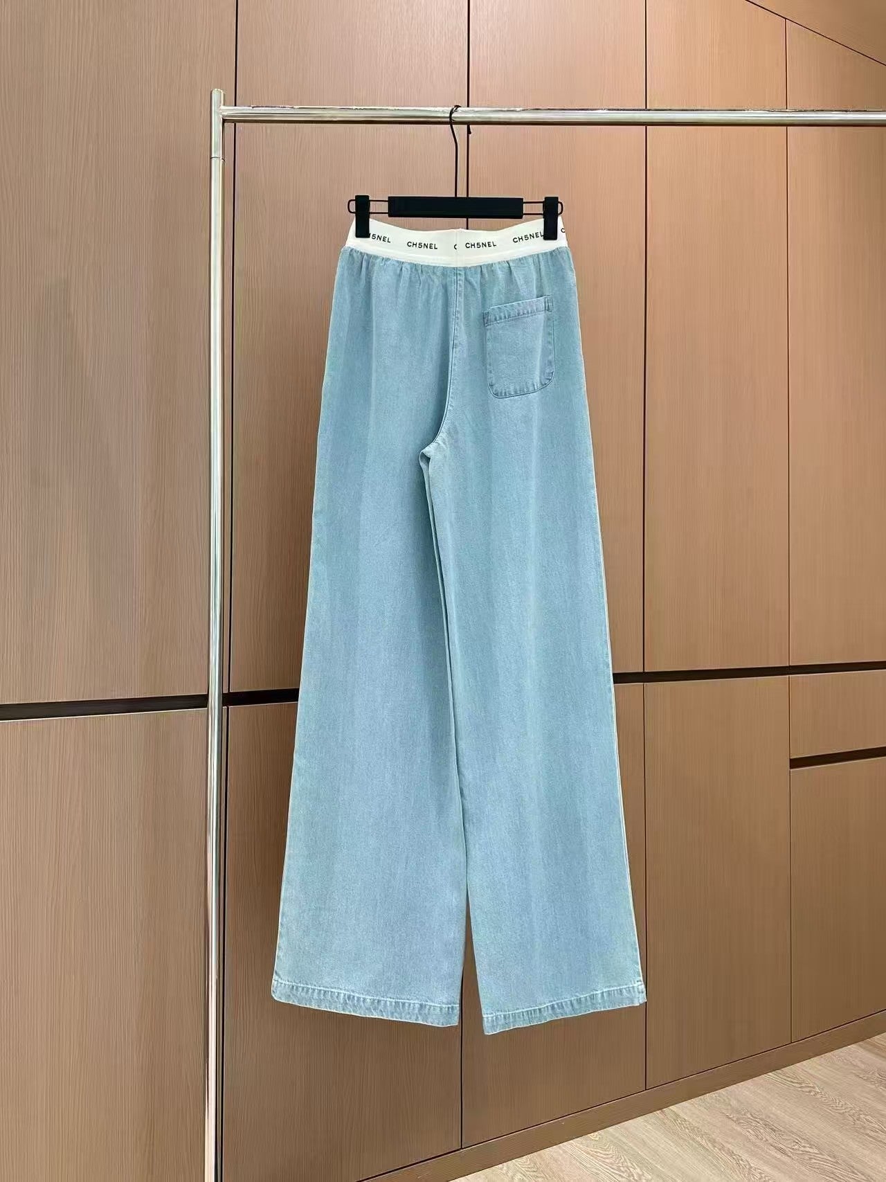 Jean Tencel à cordon de serrage de couleur contrastée