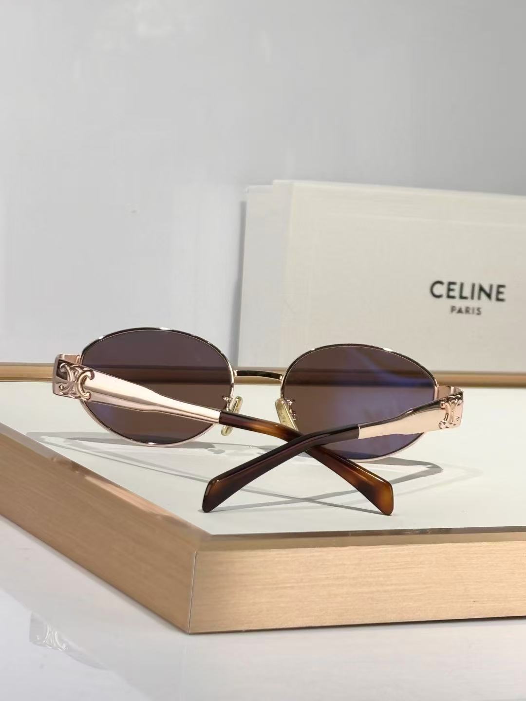 Fashion-forward summer sunglasses