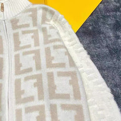 25 new knitted jackets