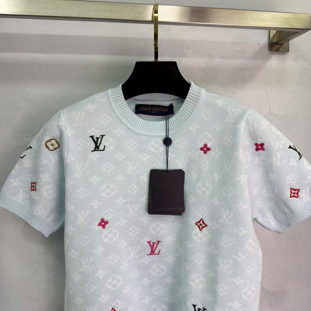 Neuer Stil gestrickter Rundhalsausschnitt mit kurzen Ärmeln im frühen Frühling