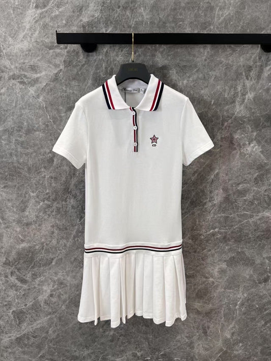 Preppy Classic Plisseekleid mit Revers