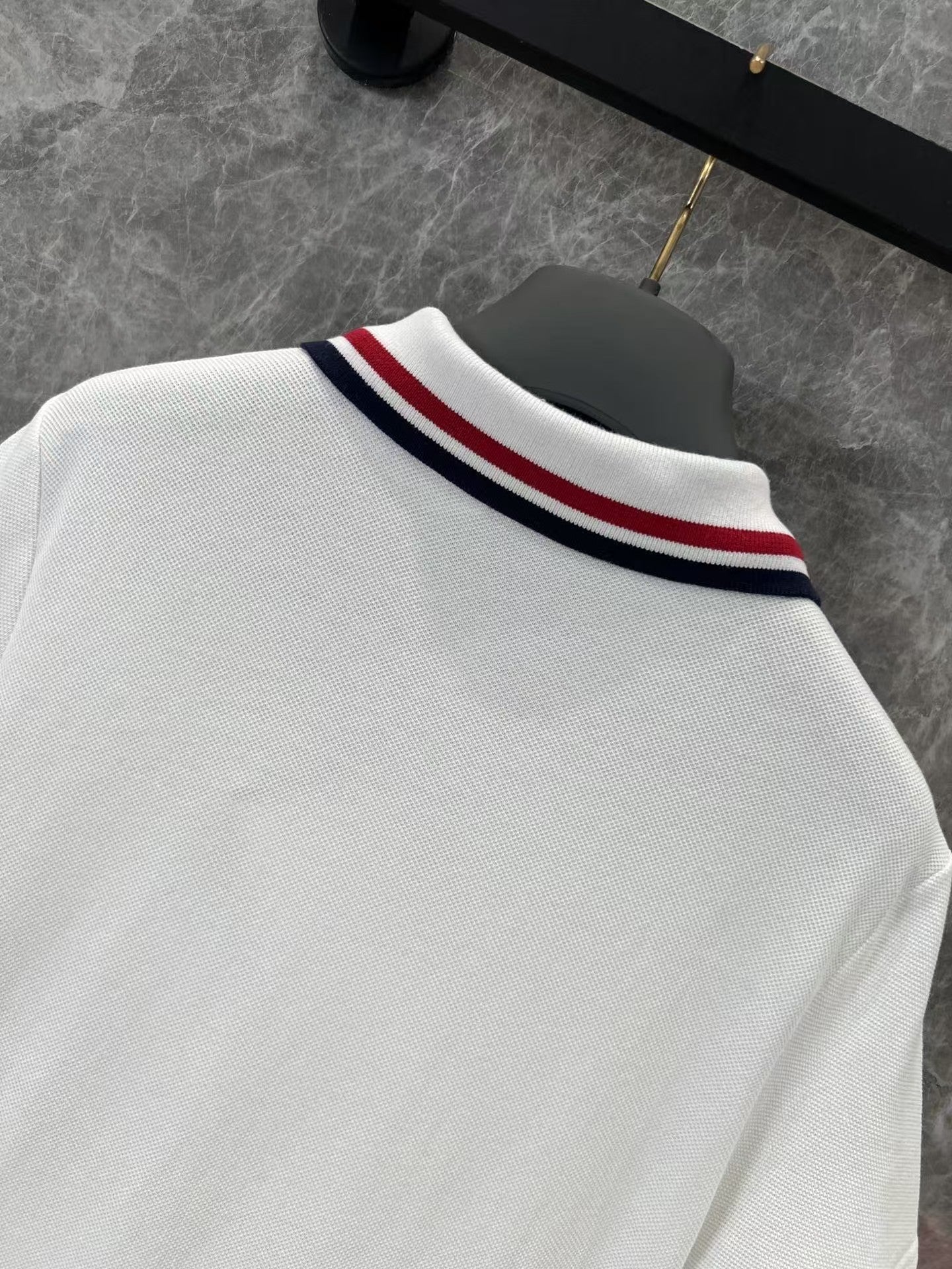 Preppy Classic Plisseekleid mit Revers