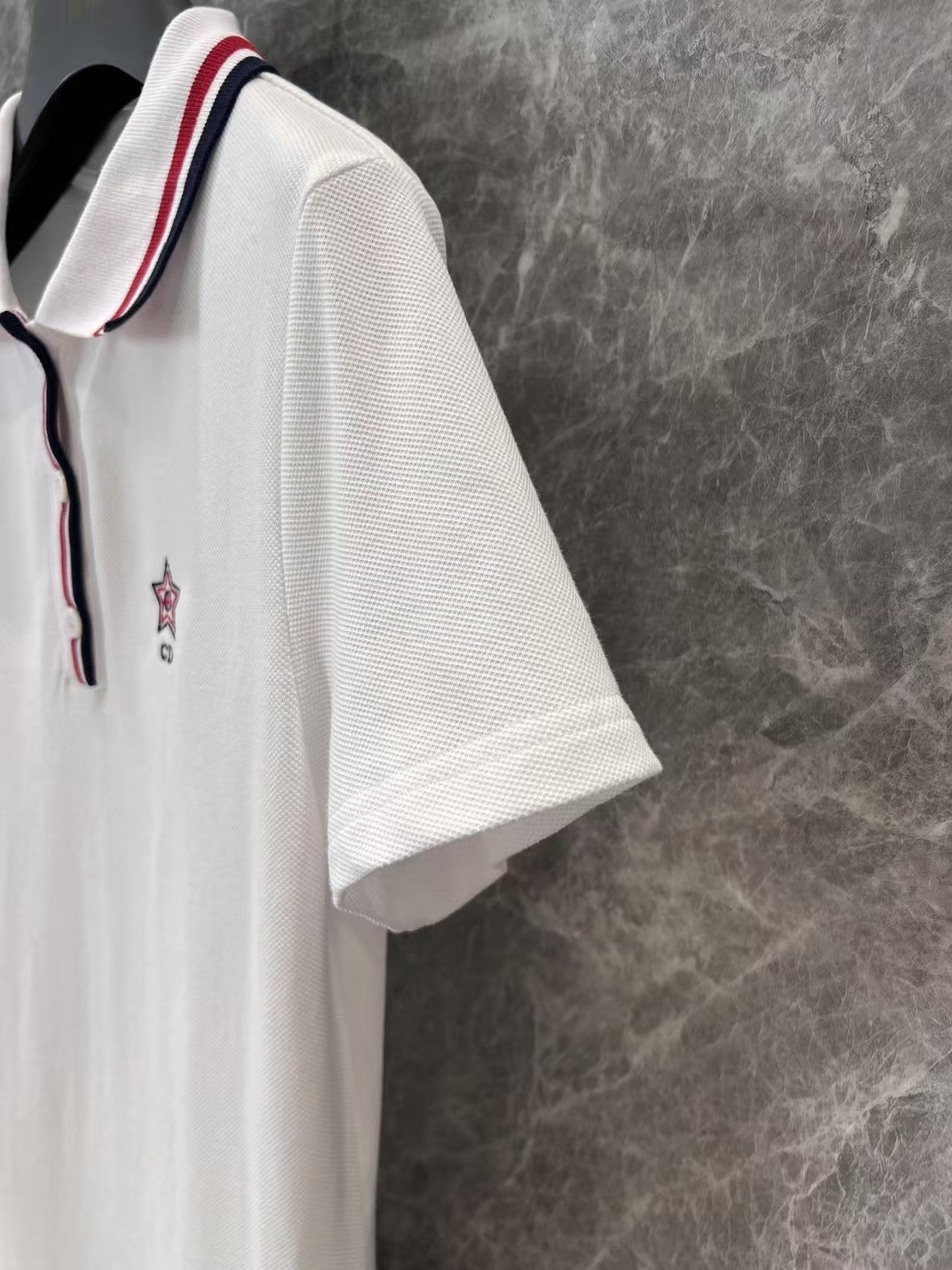 Preppy Classic Plisseekleid mit Revers