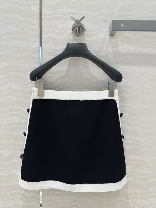 Temperament knitted contrast color mini skirt