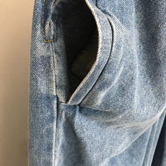 Pleated waist wide-leg jeans