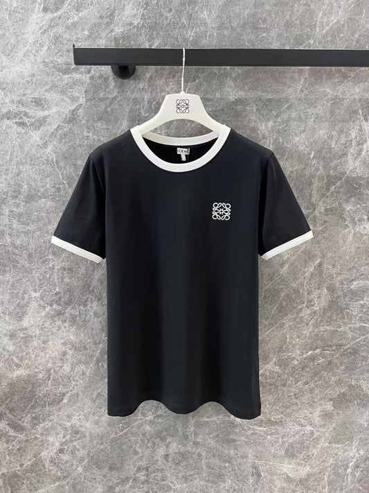 T-shirt à manches courtes et col ras du cou brodé