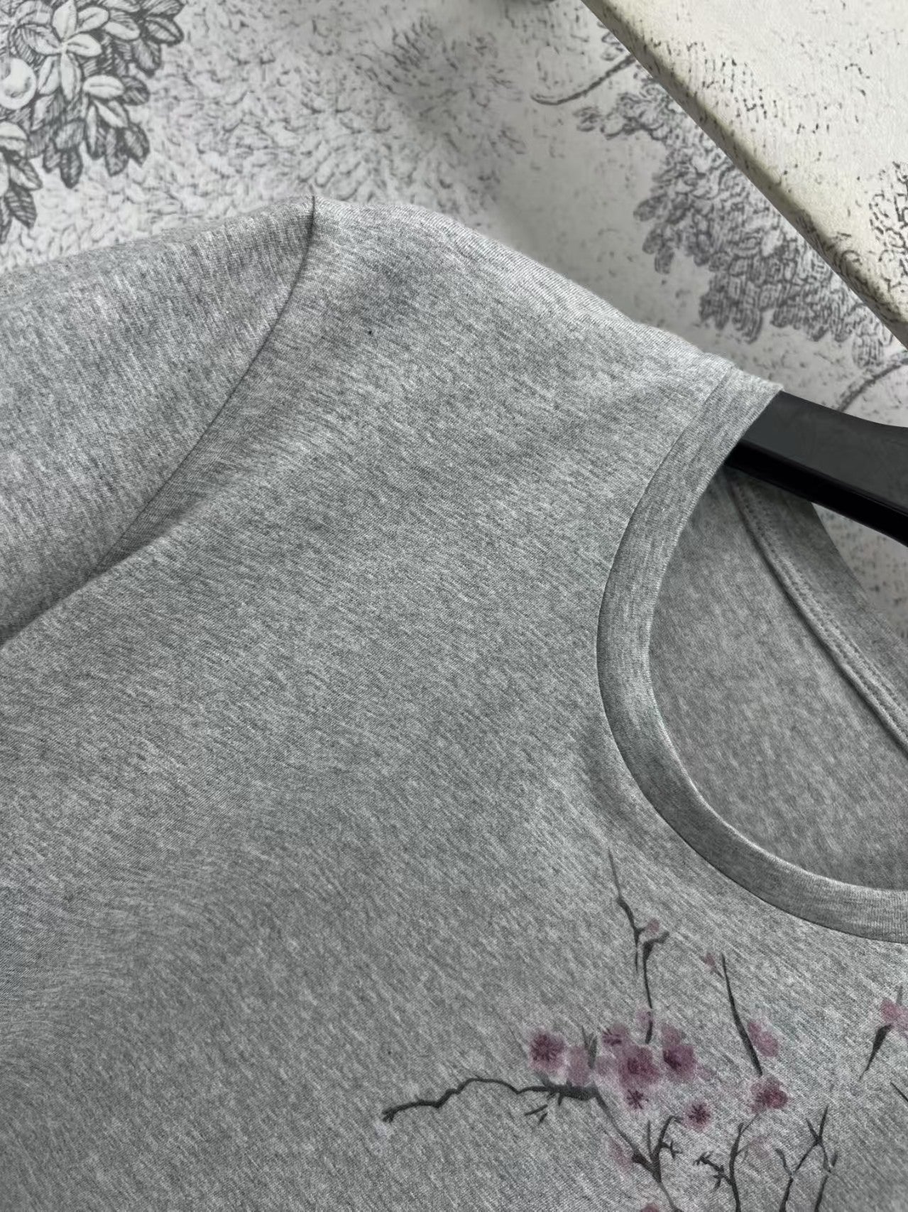 Floral pattern gradient short sleeves