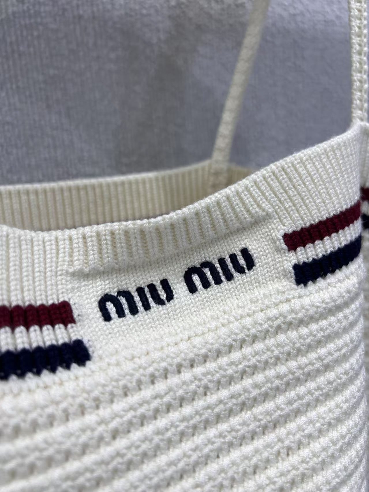 Gestrickte Hosenträger + Rock