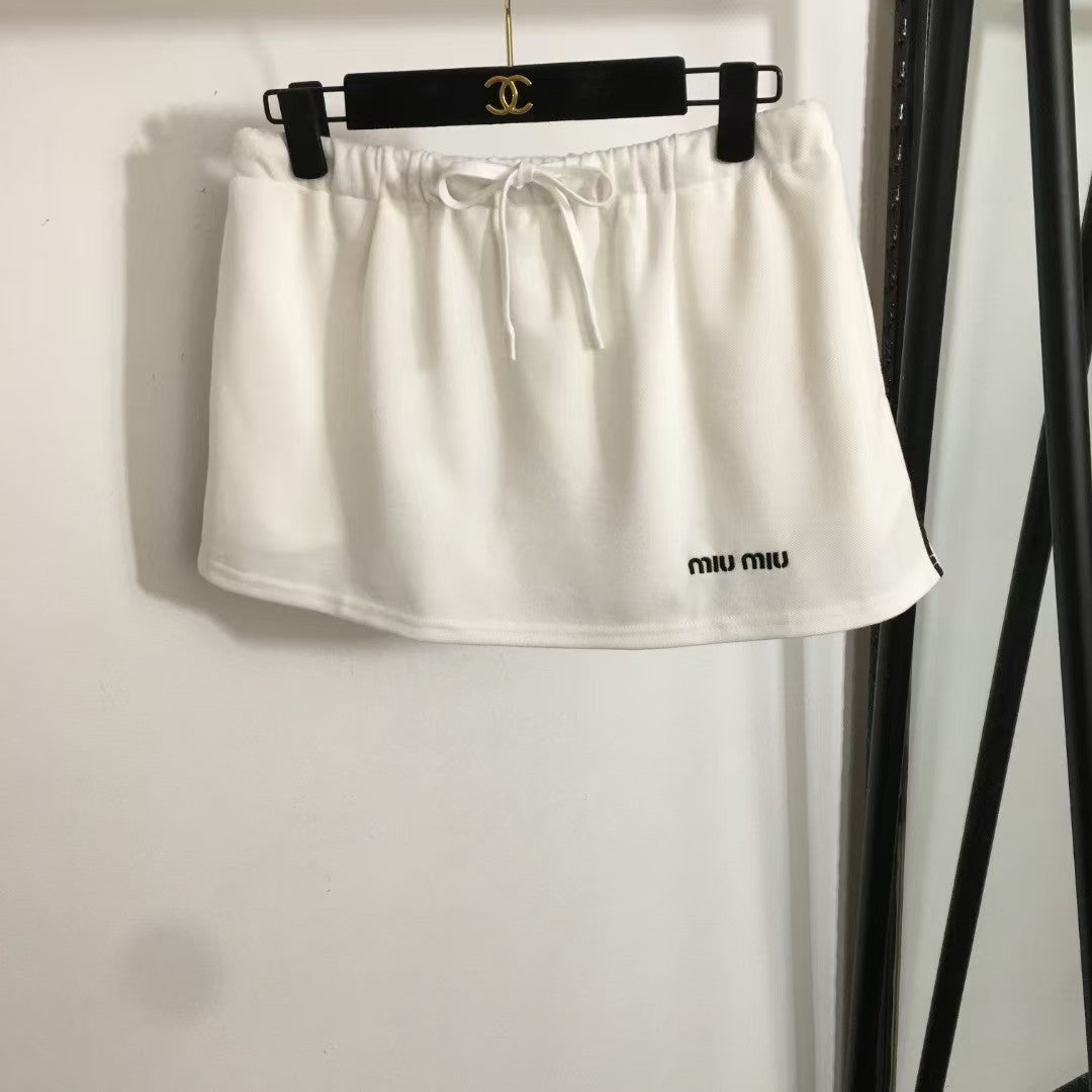 Fashionable lapel zipper short jacket + skirt