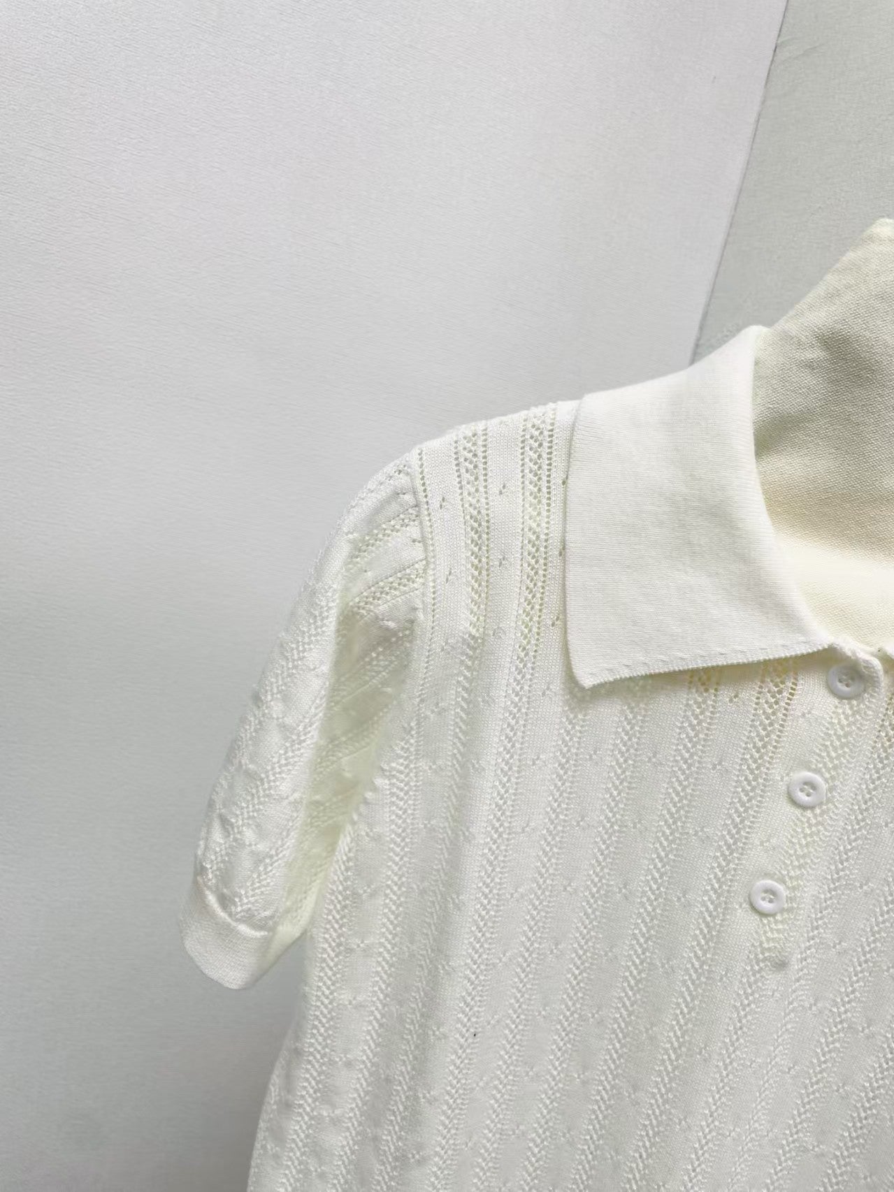 Mesh stitching hollow lapel short sleeves