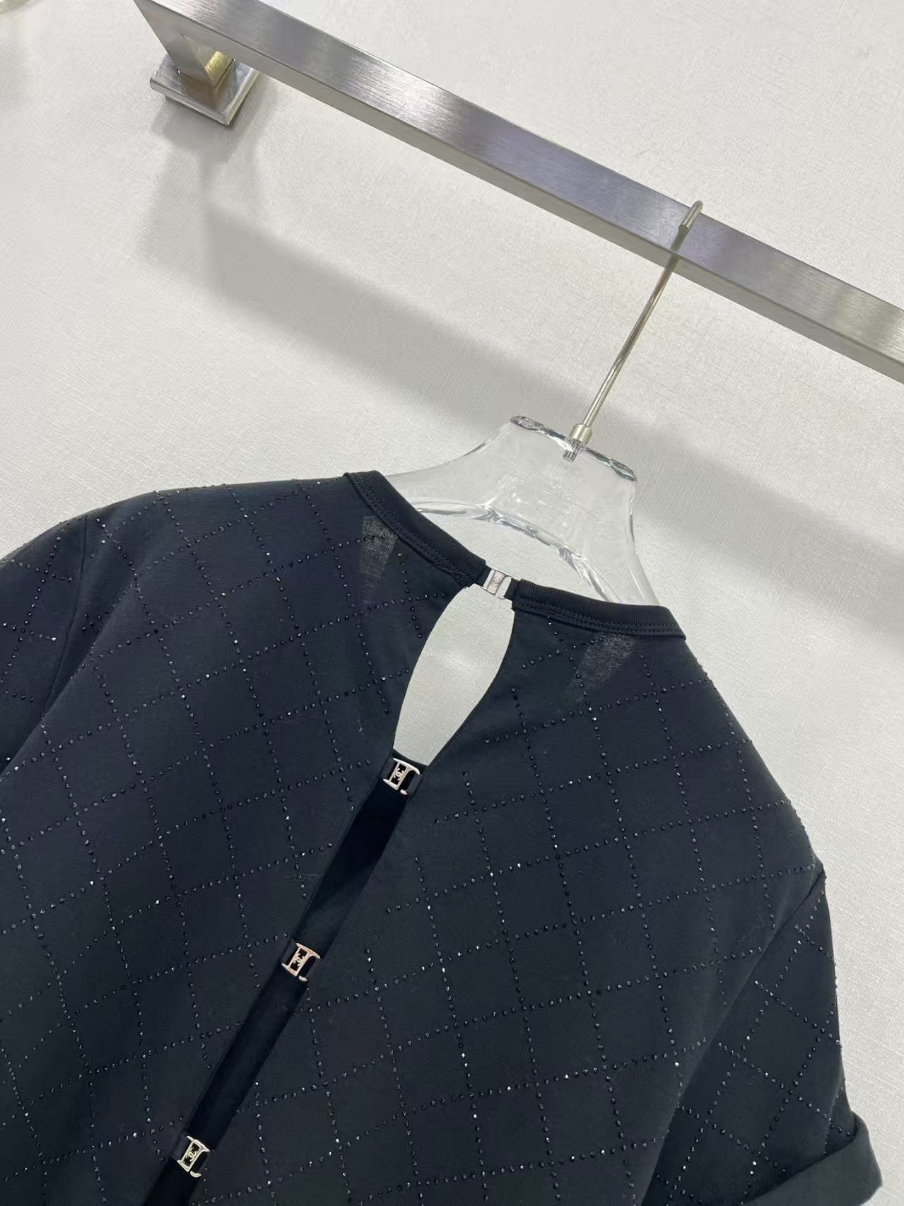 T-shirt dos nu robuste 25ss percé à chaud