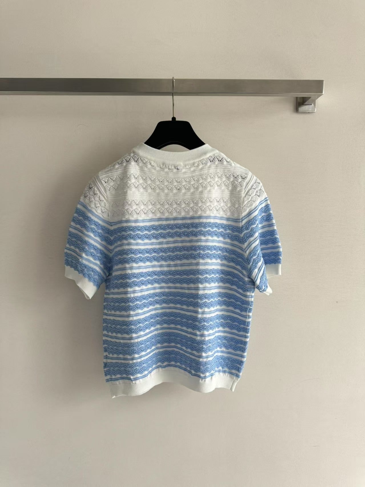 25 nouveaux manches courtes