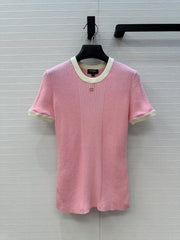Contrast color slim fit knit top
