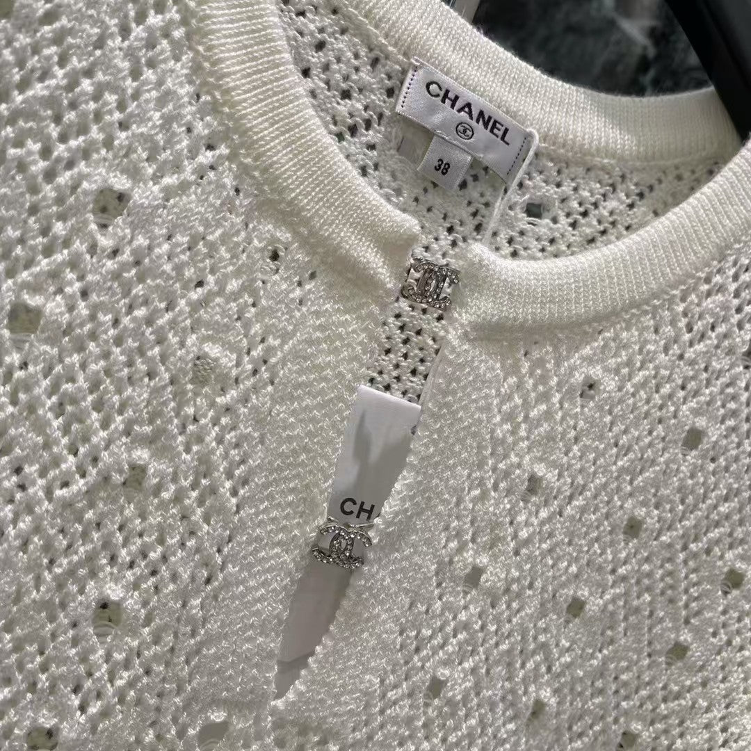 Gestrickte, hohle kurze Ärmel