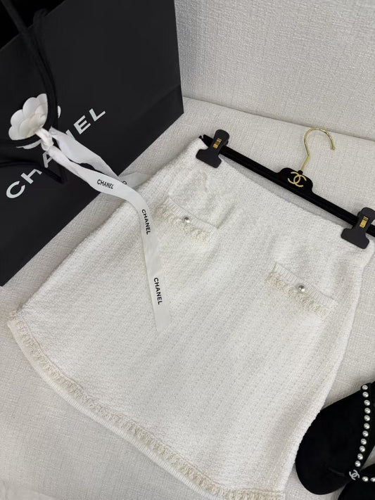 Little girl collar pearl skirt