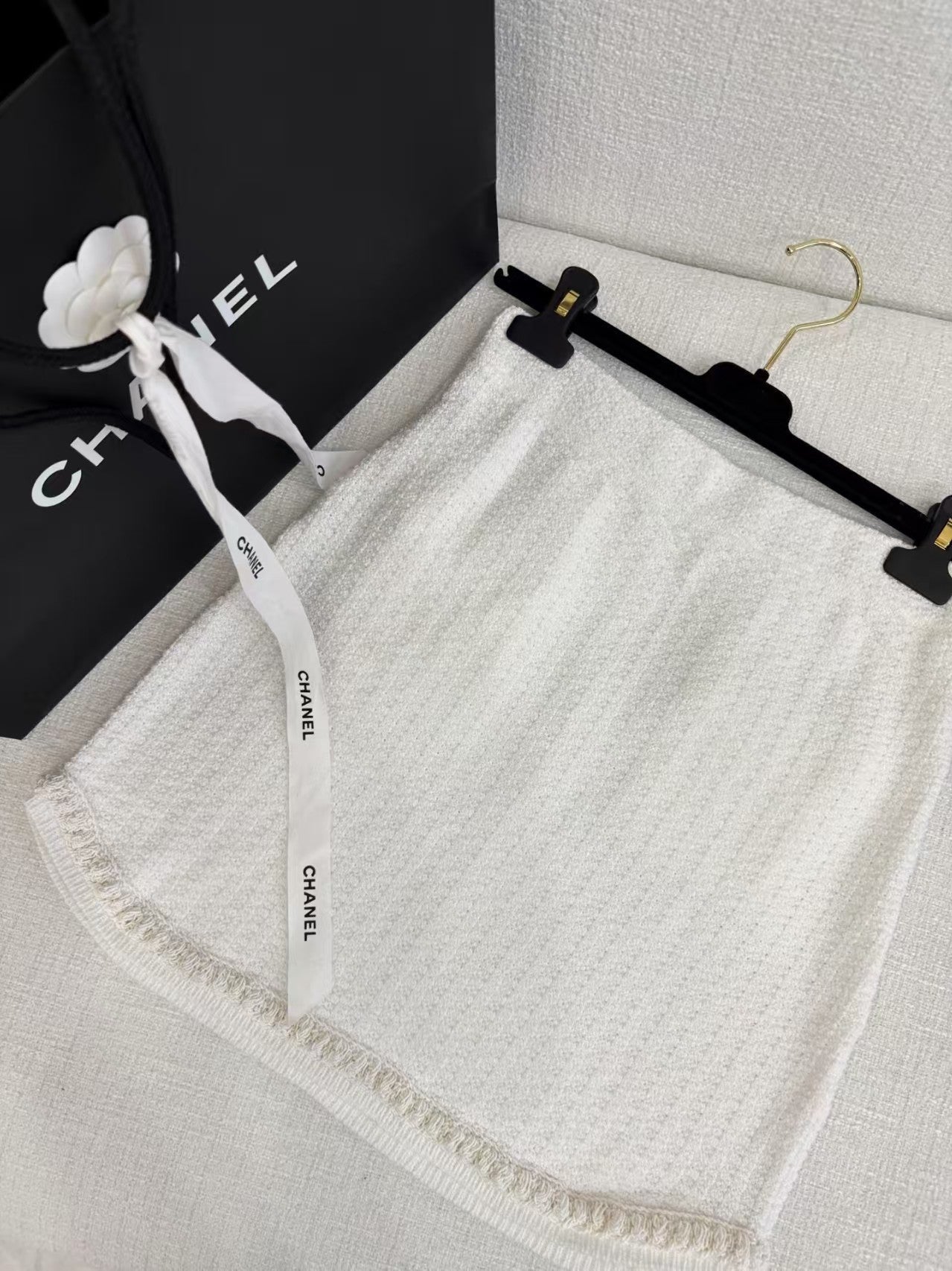 Little girl collar pearl skirt