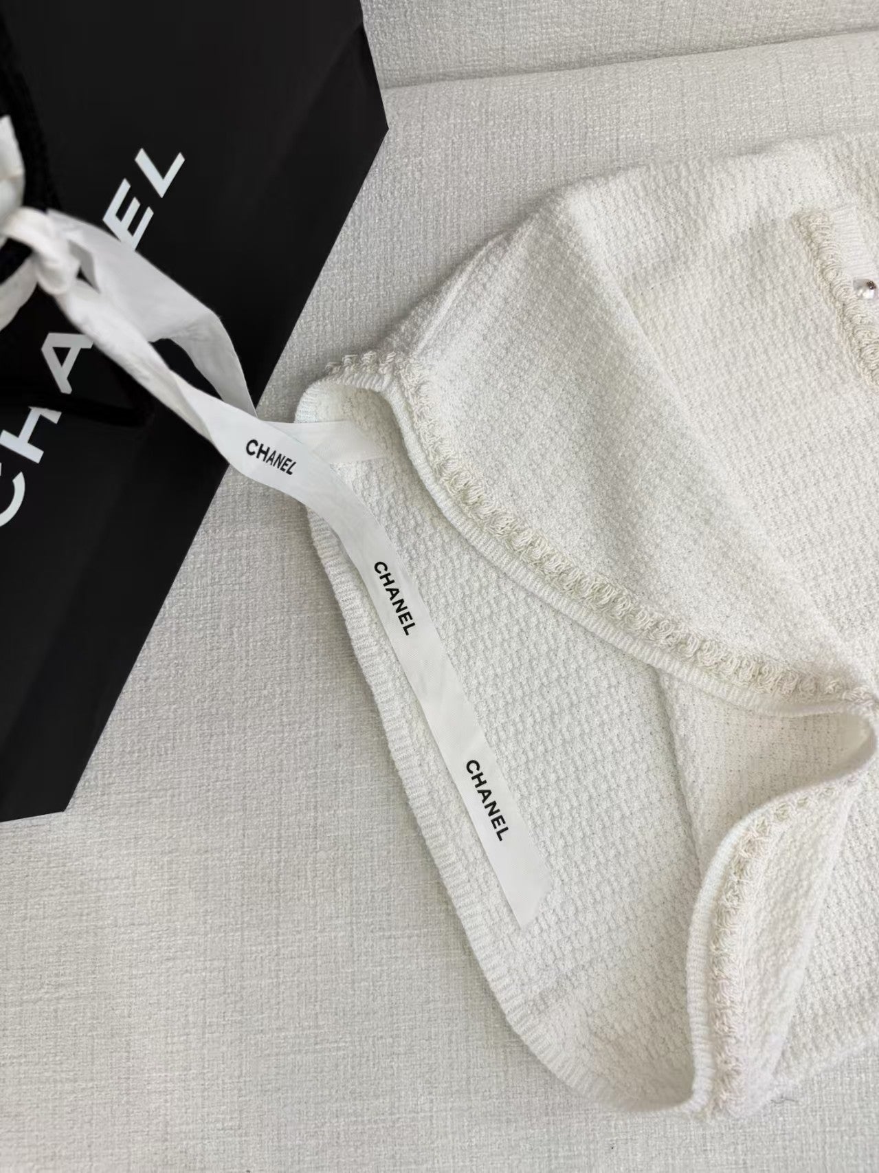 Little girl collar pearl skirt