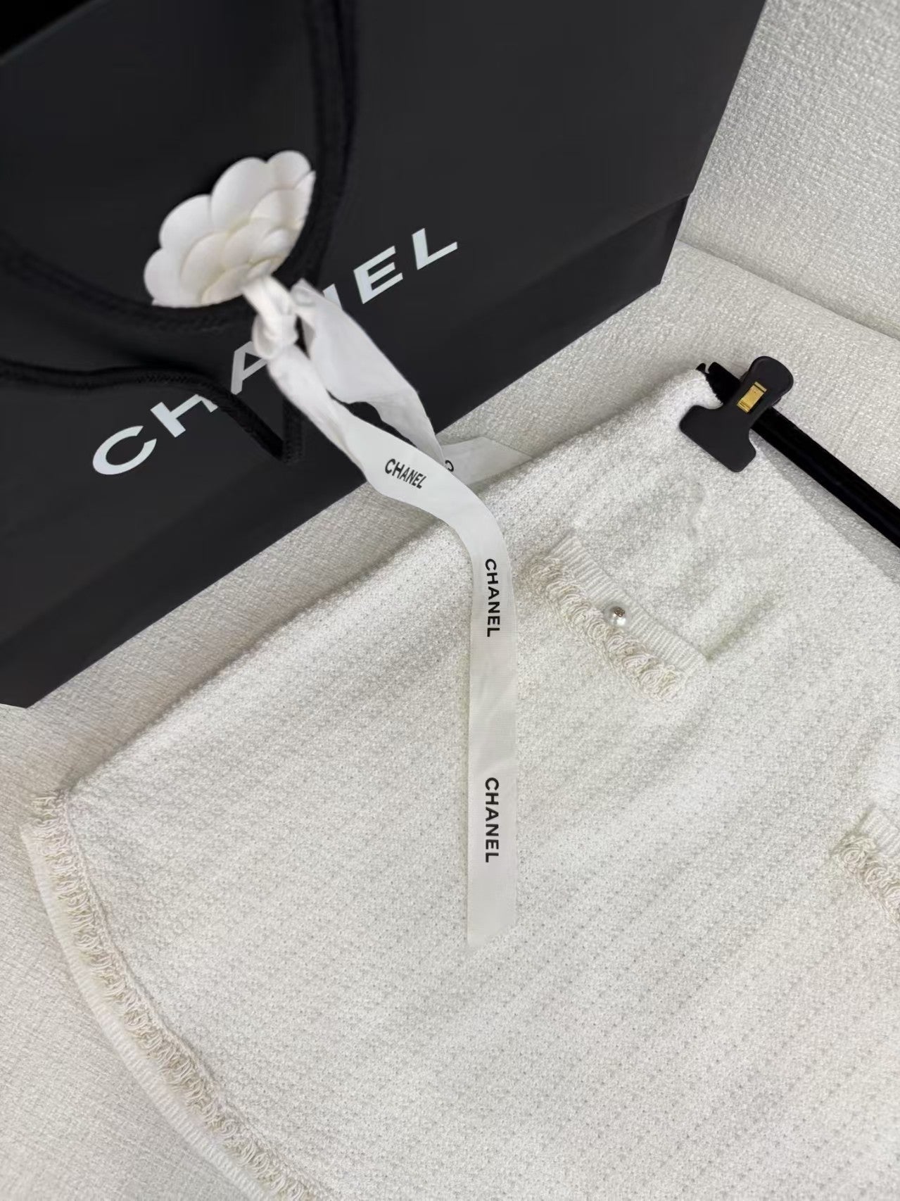 Little girl collar pearl skirt