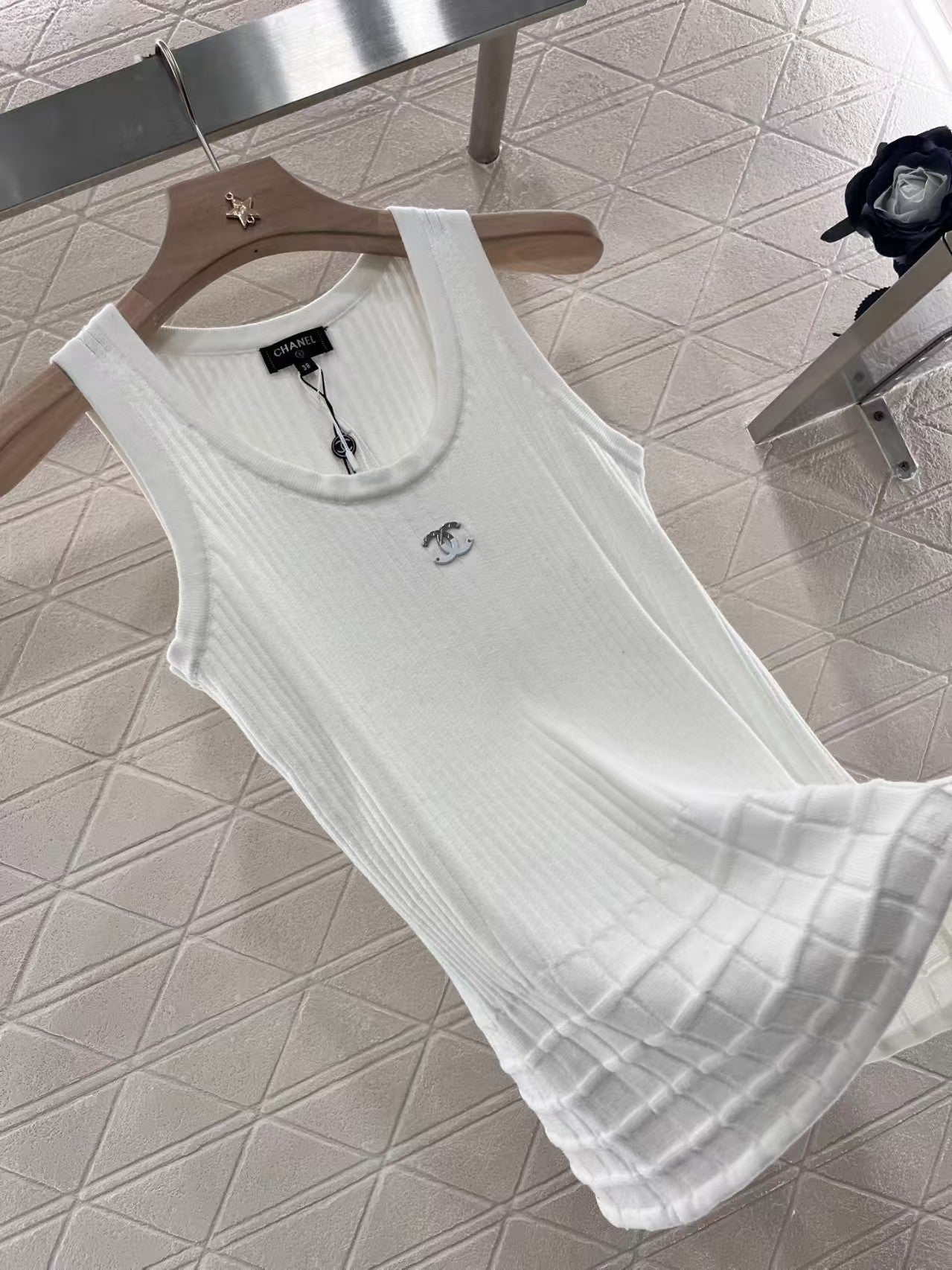 Gilet tricoté à motif 3D