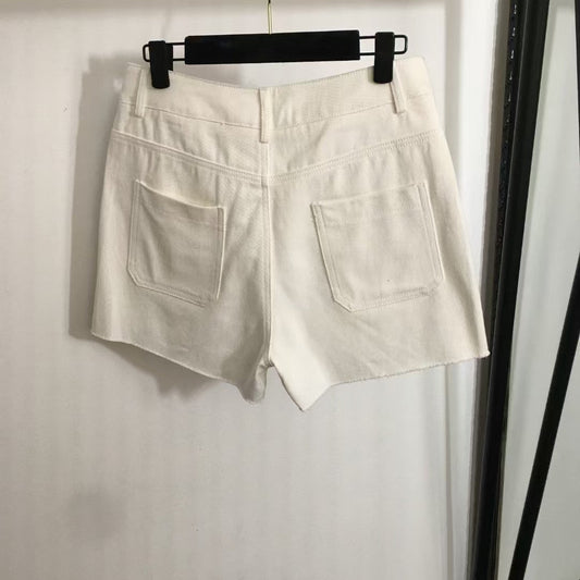 Embroidered pocket denim shorts