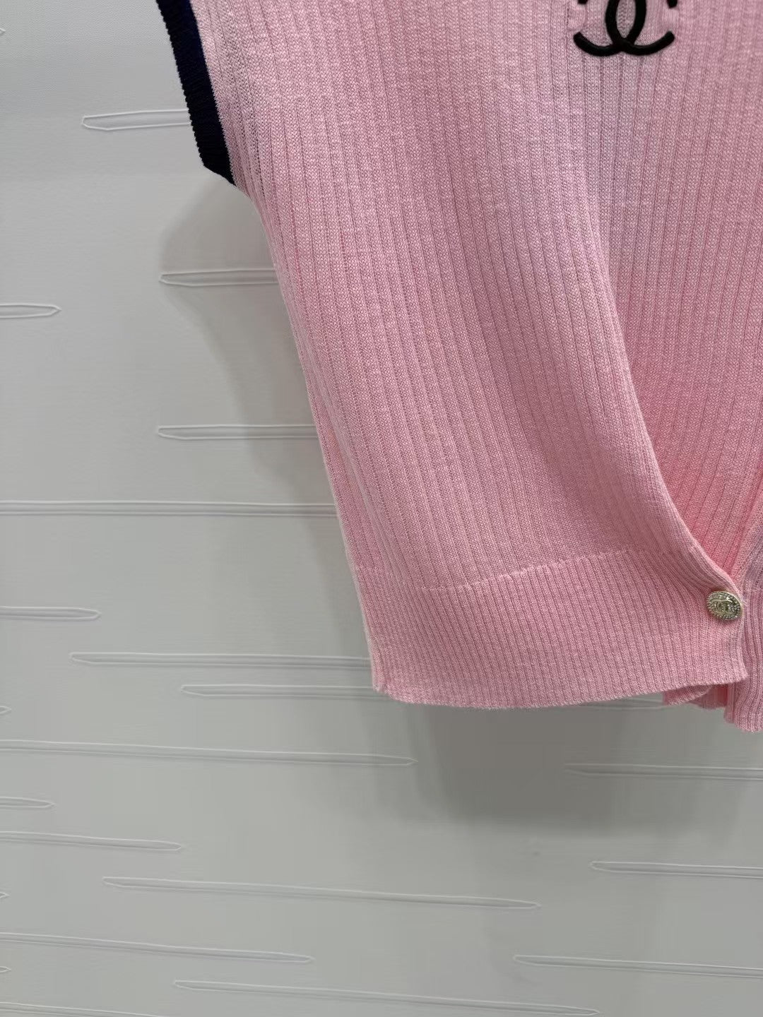 Logo knit short sleeves