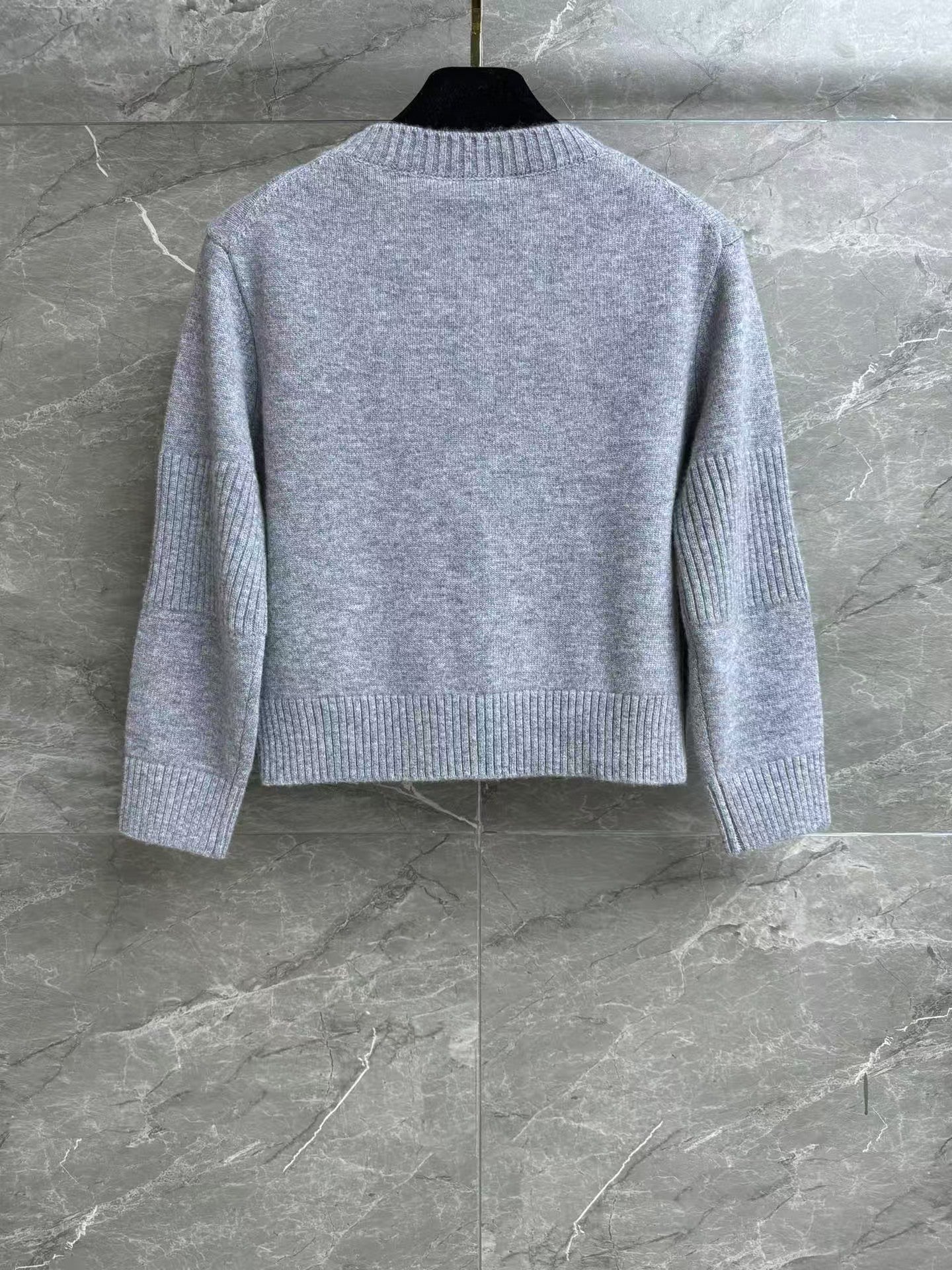 Kaschmir-Cardigan mit Schultütenknopf