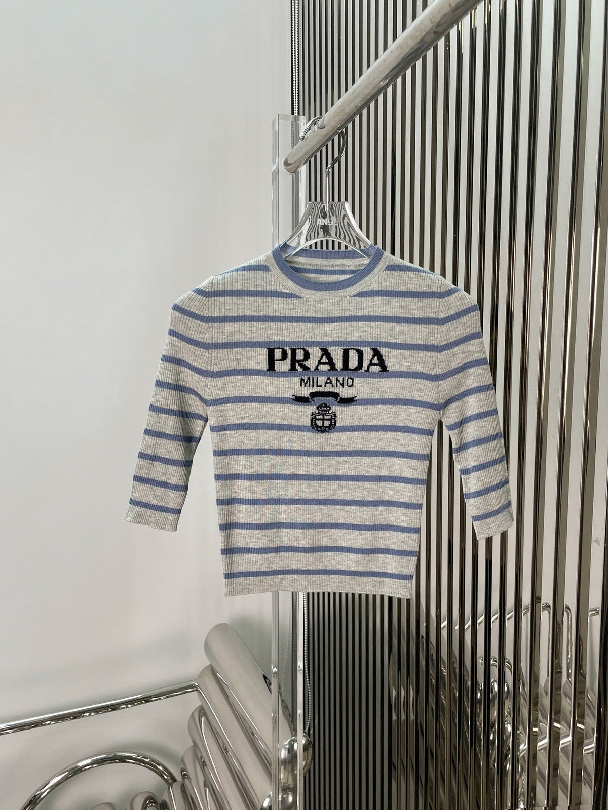 25NEW Striped Knitted Short-Sleeved Top