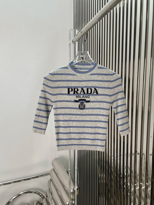 25NEW Striped Knitted Short-Sleeved Top
