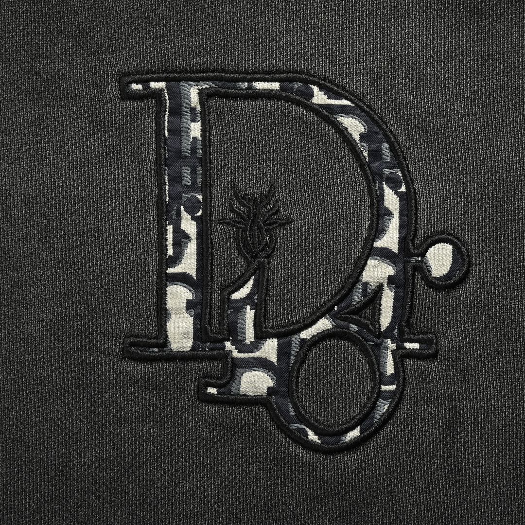 Sweat-shirt ras du cou délavé avec logo brodé