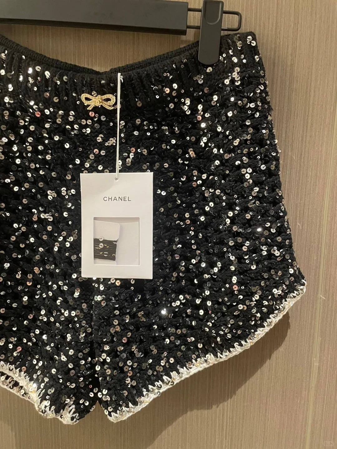 glitzernde Pailletten-Shorts
