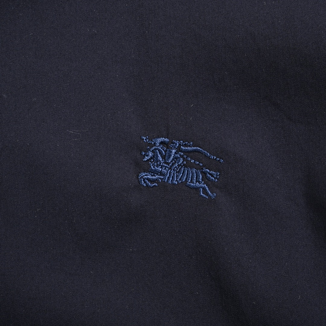 Chemise brodée avec logo de cheval de guerre classique