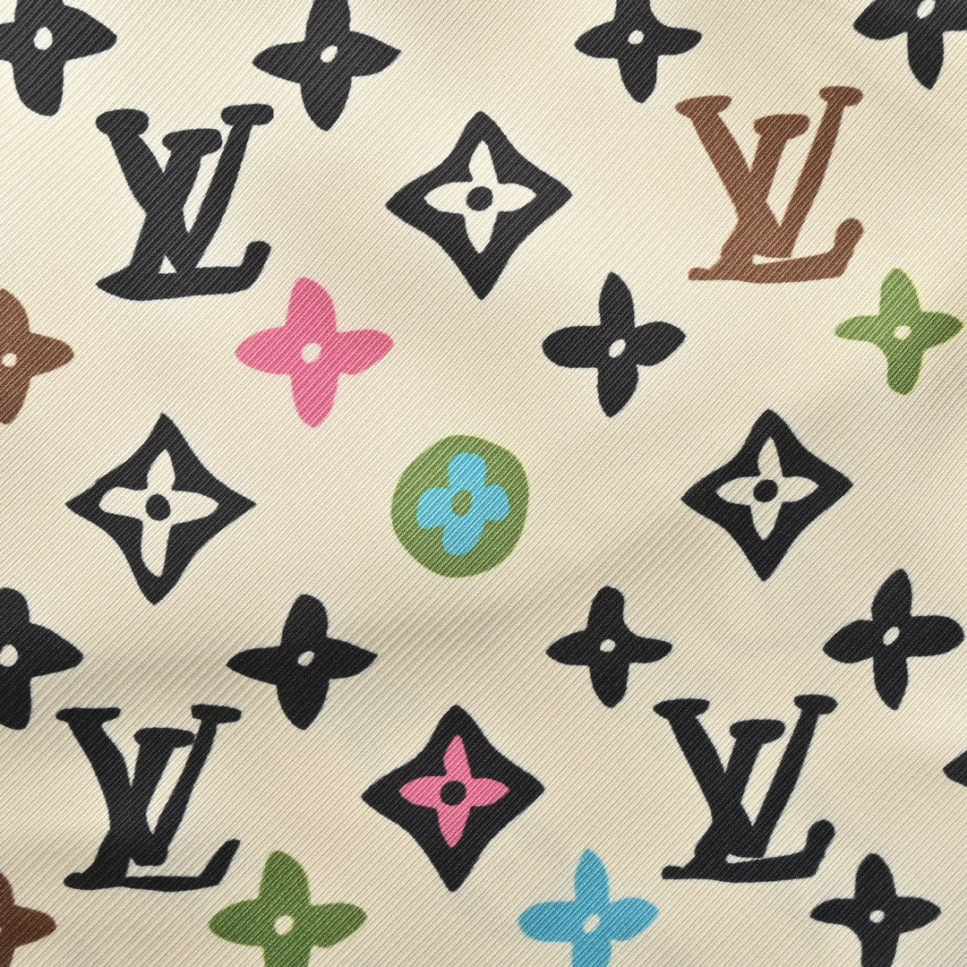 Chemise à manches courtes en soie imprimée all-over 