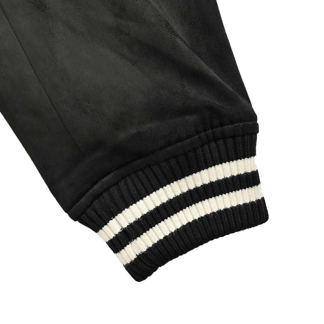 Heiße Baseballjacke aus Wildleder mit vierblättrigem Kleeblatt-Logo und Strasssteinen