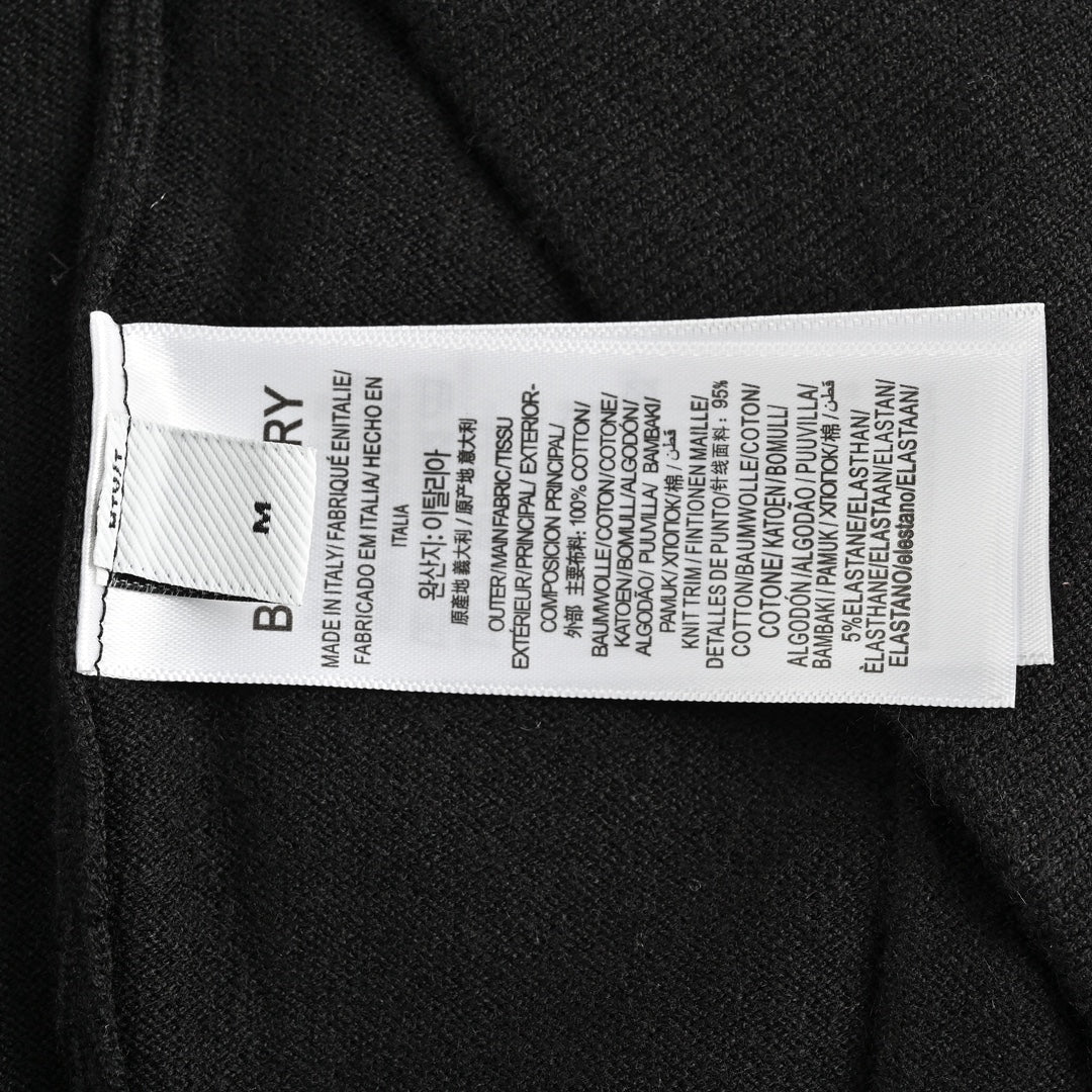 Buchstabenpullover-Strickjacke, als ich ein Kind war