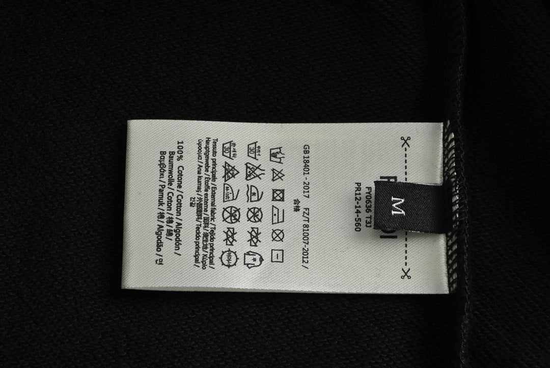 Sweat-shirt avec poche zippée sur la poitrine