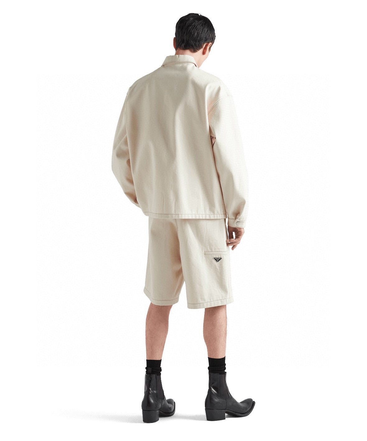 Kurzarmhemdanzug mit dreieckiger Tasche