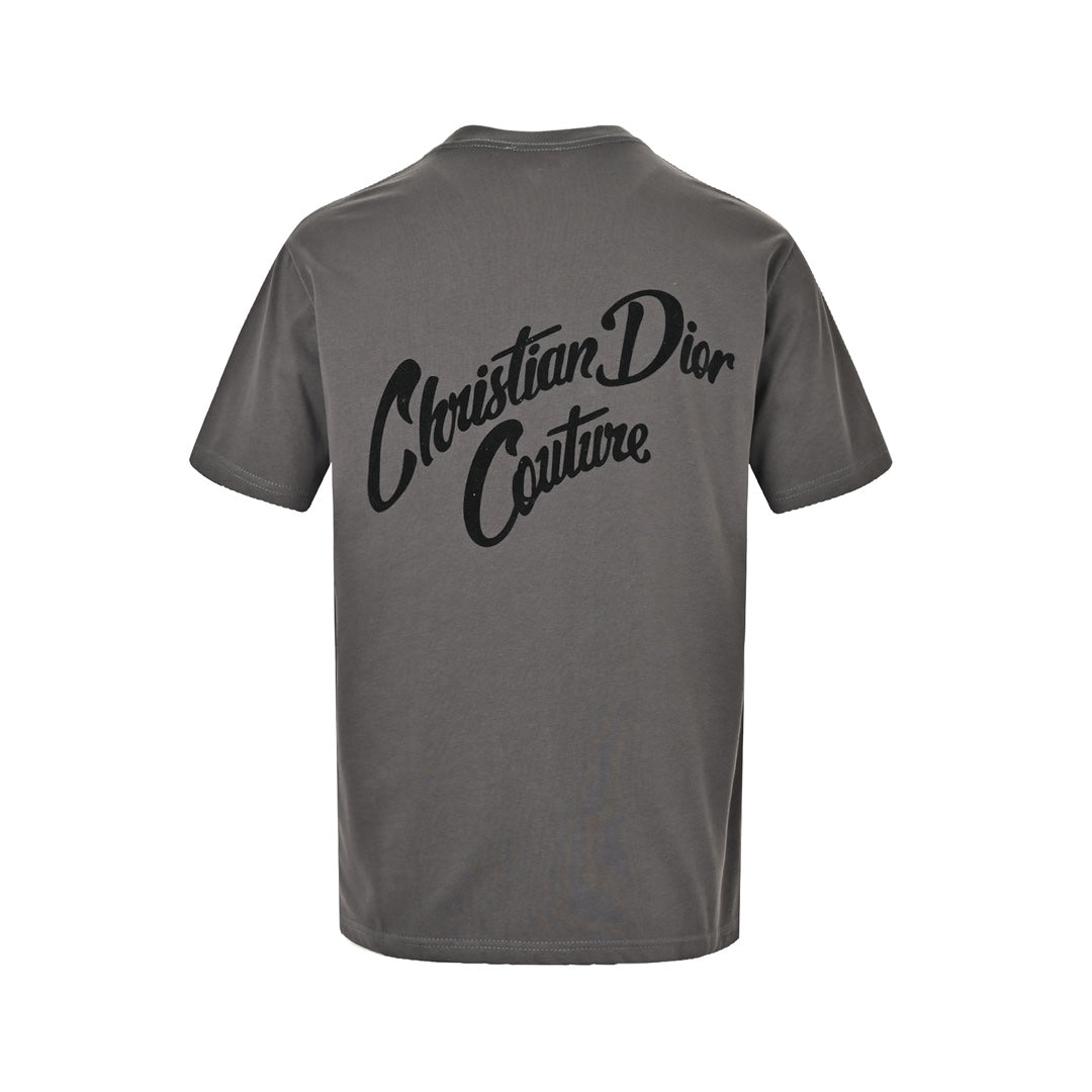 Kurze Ärmel mit geflocktem Schriftzug auf der Rückseite 