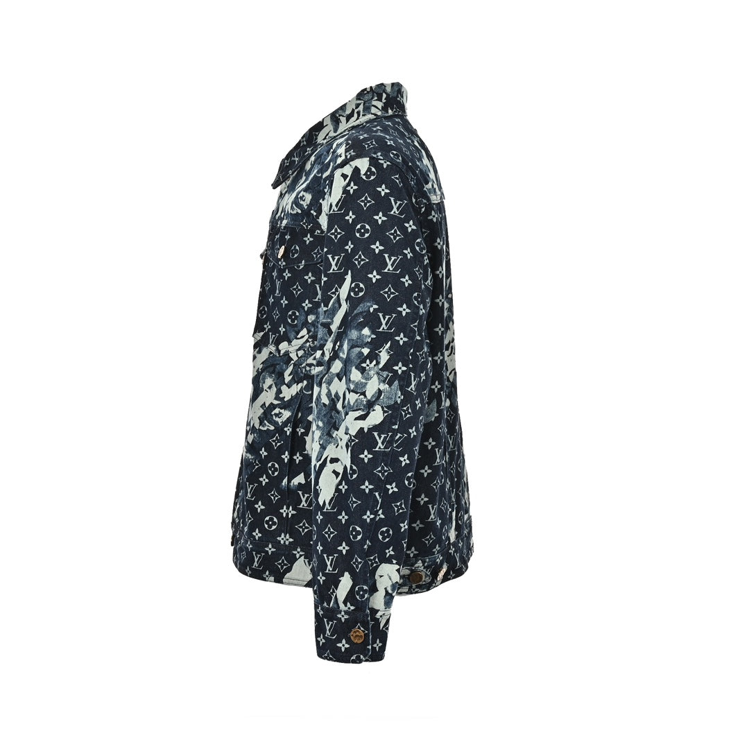 Blaue Jeansjacke mit spitzem Kragen für Alterssichtigkeit