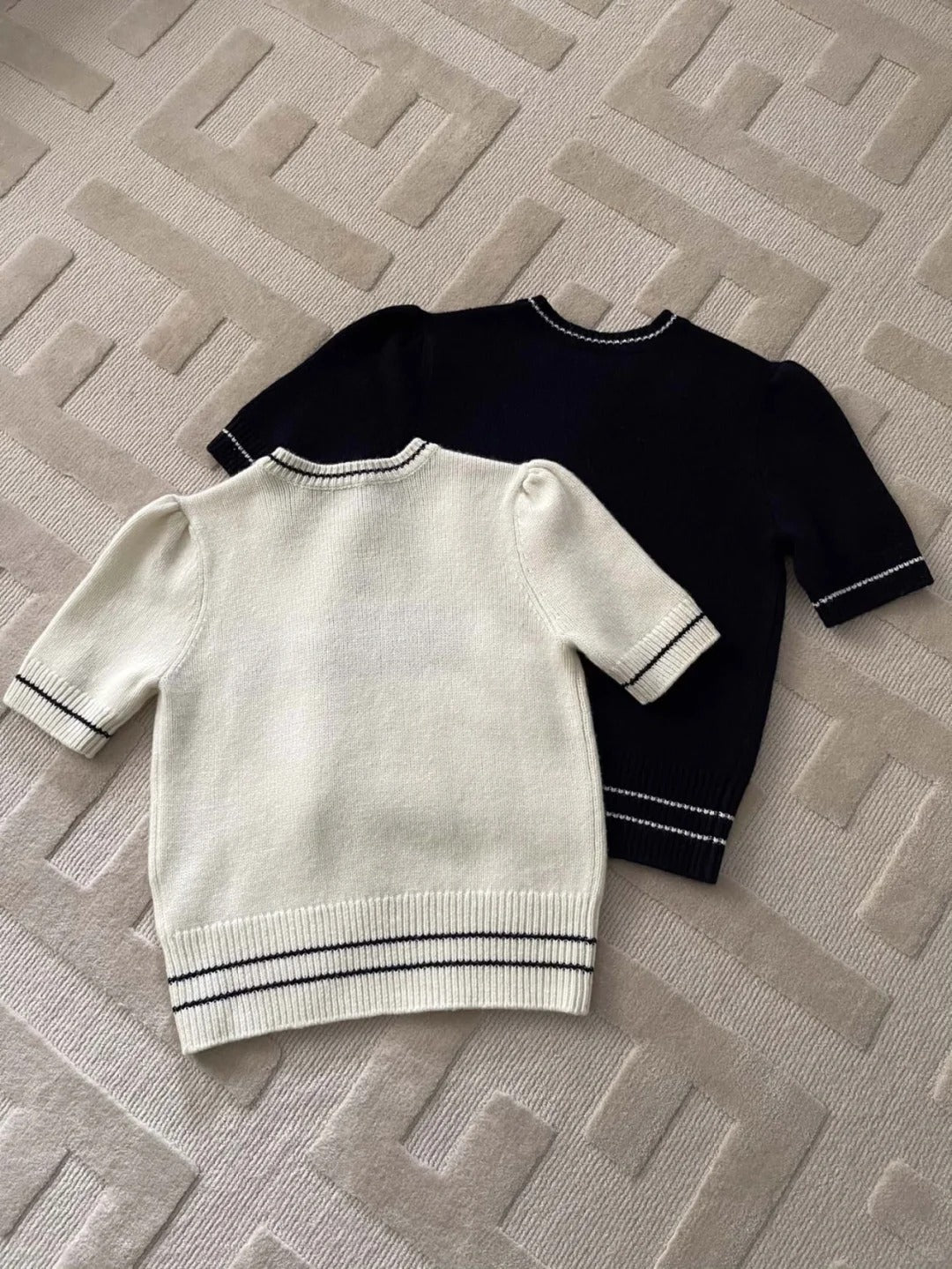 Chemise à manches longues brodée en tricot de laine