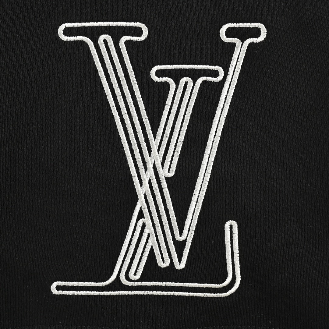 short avec logo brodé à grandes lettres