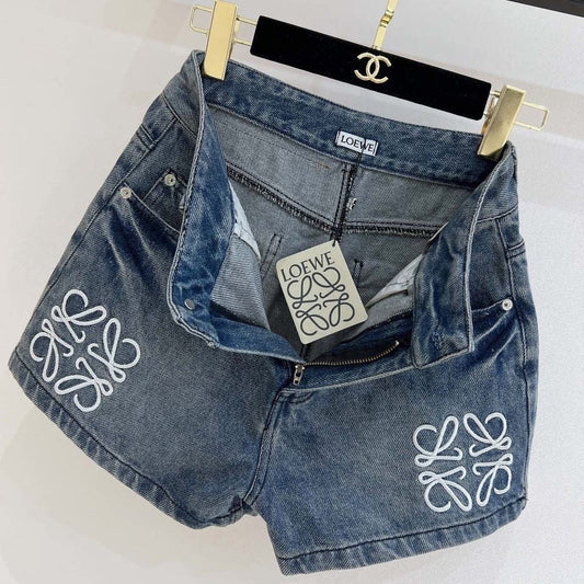 Kurze Ärmel mit Taschenstickerei