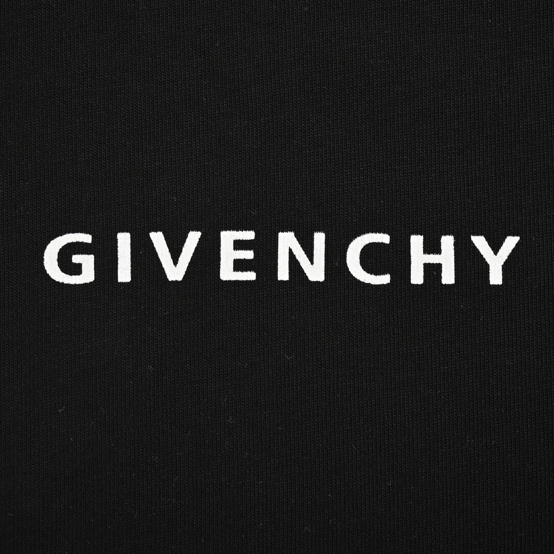 Kurze Ärmel mit Kreuzdruck auf der Rückseite