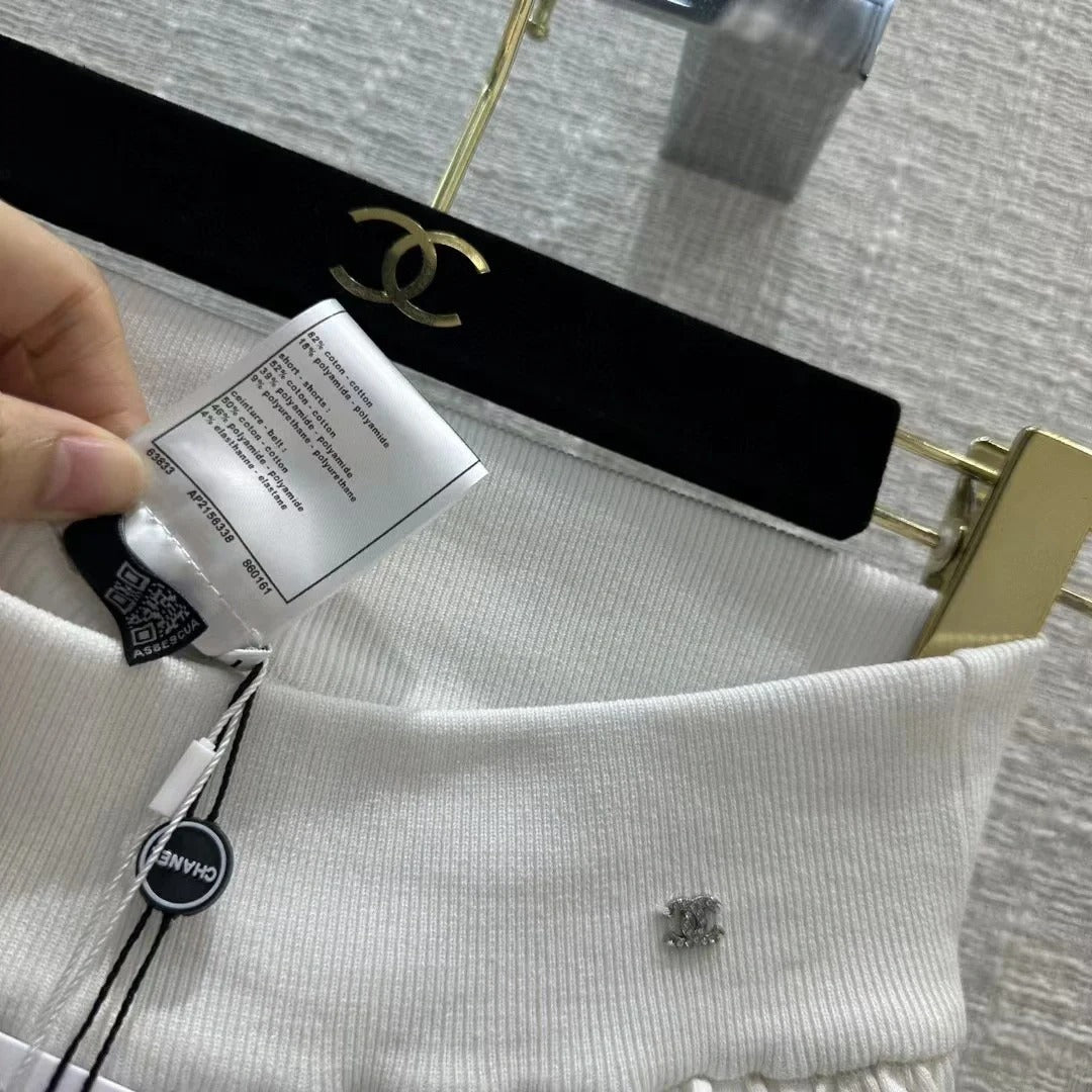 Jupe à gâteau blanche