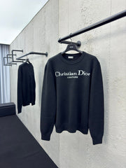 Mohair-Pullover mit Buchstaben